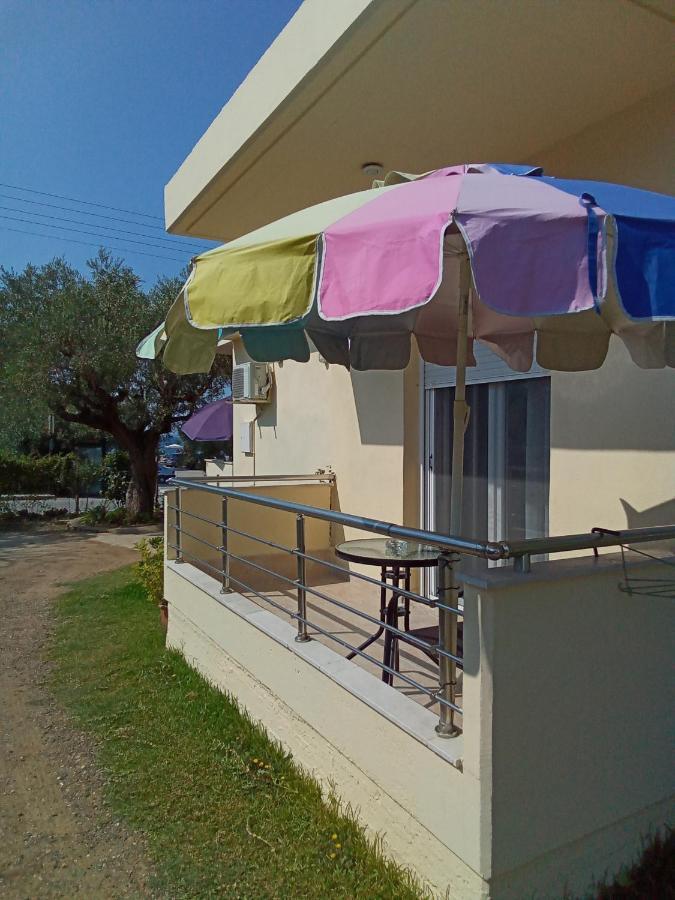Irina Haus Apartment Gerakini Ngoại thất bức ảnh